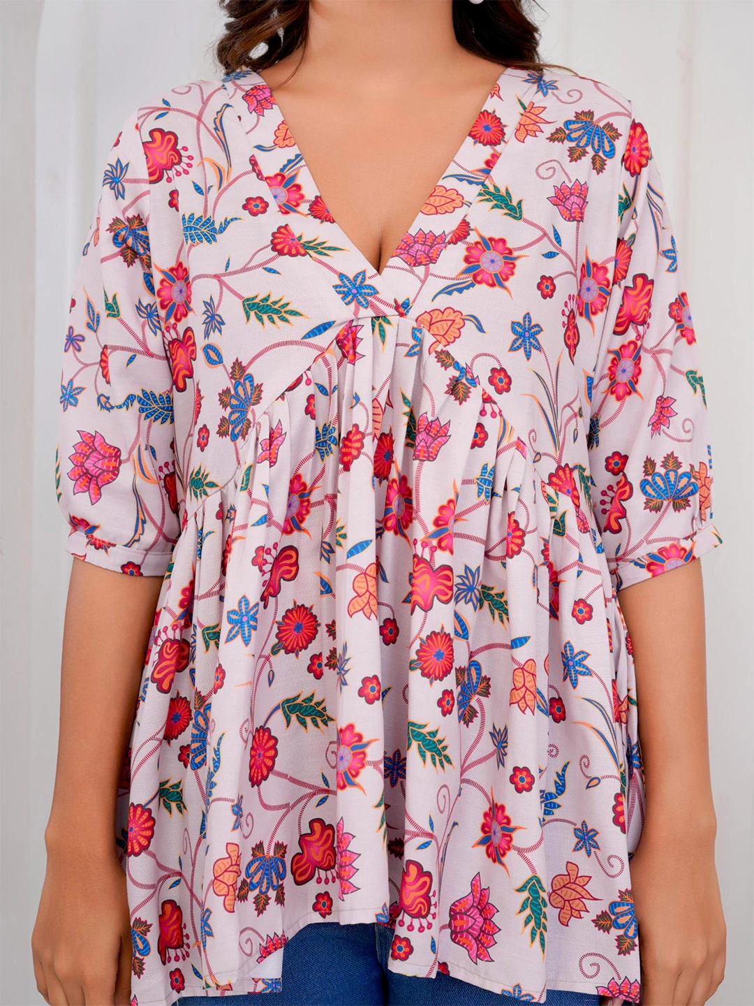 Modern Floral Printed V-neck Tunic Top for Women - Image 2