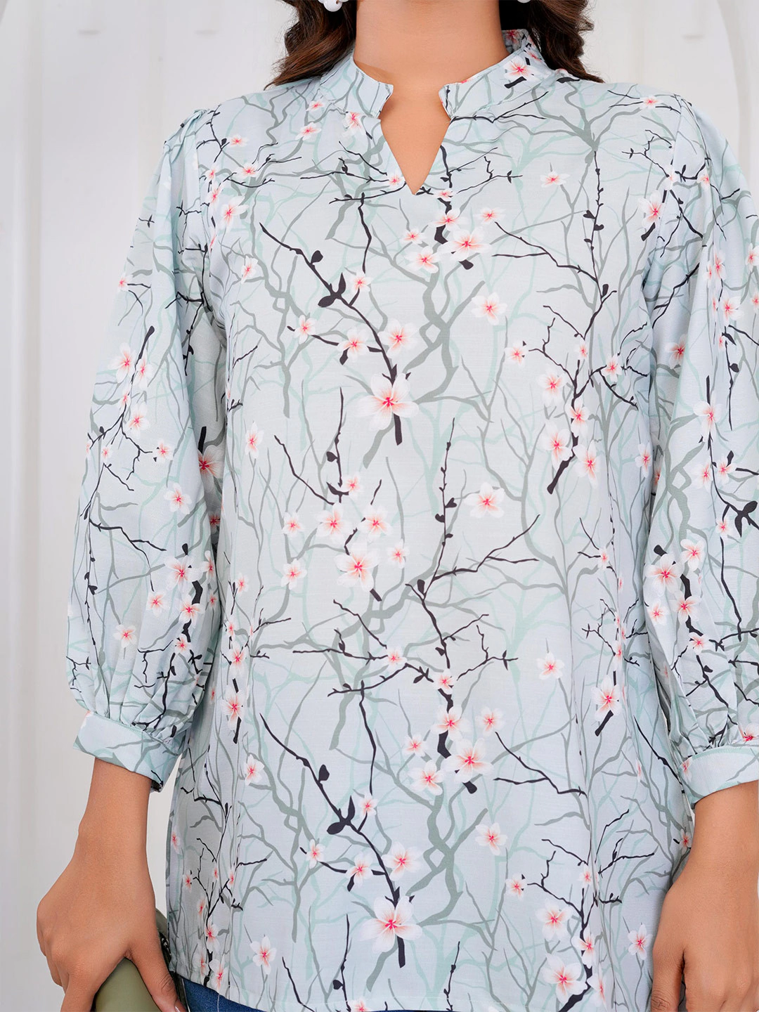 Modern Floral Printed Mandarin Collar Tunic Top for Women - Image 2