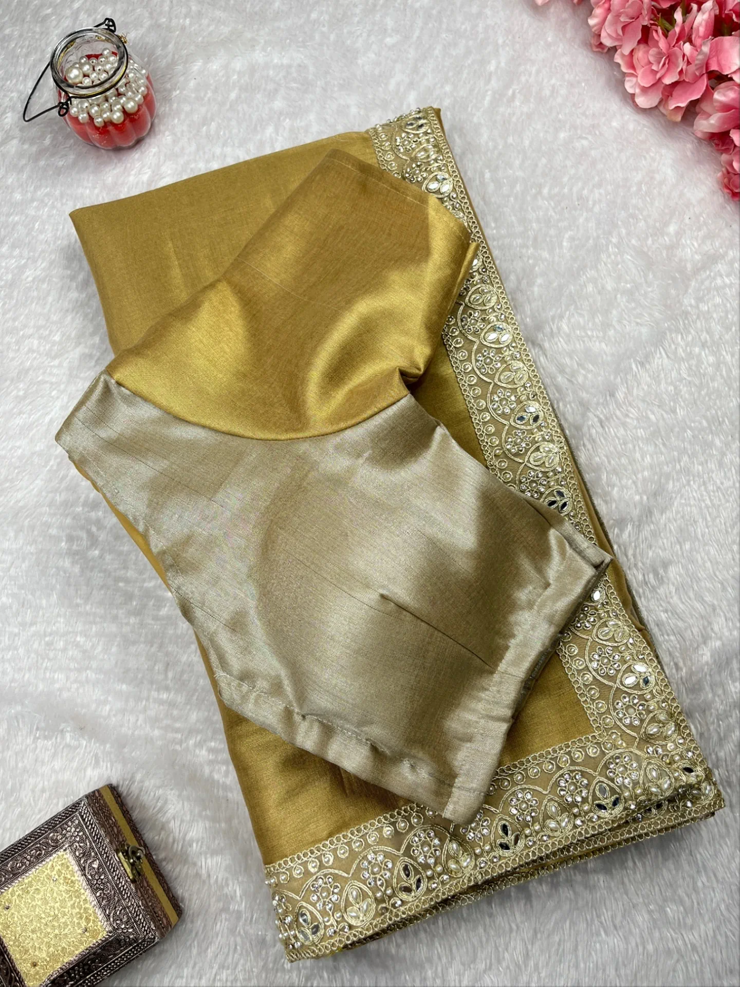 New Beautiful Golden Grace Designer Saree Royal Partywear Look - Image 6