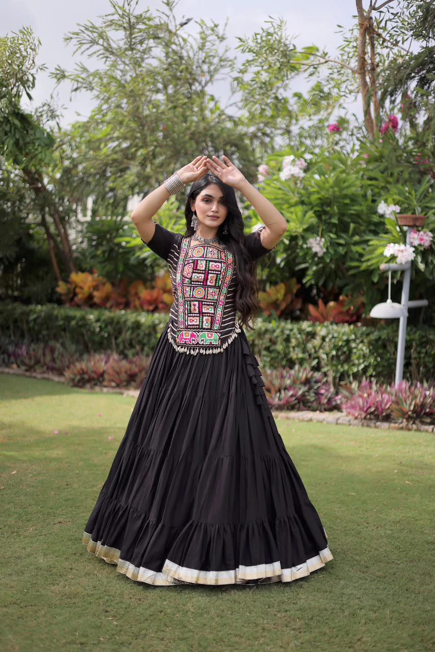 Black Lehenga with Blouse Kora Cotton with Standard Frill Stitching Kutchi Patchework - Image 4